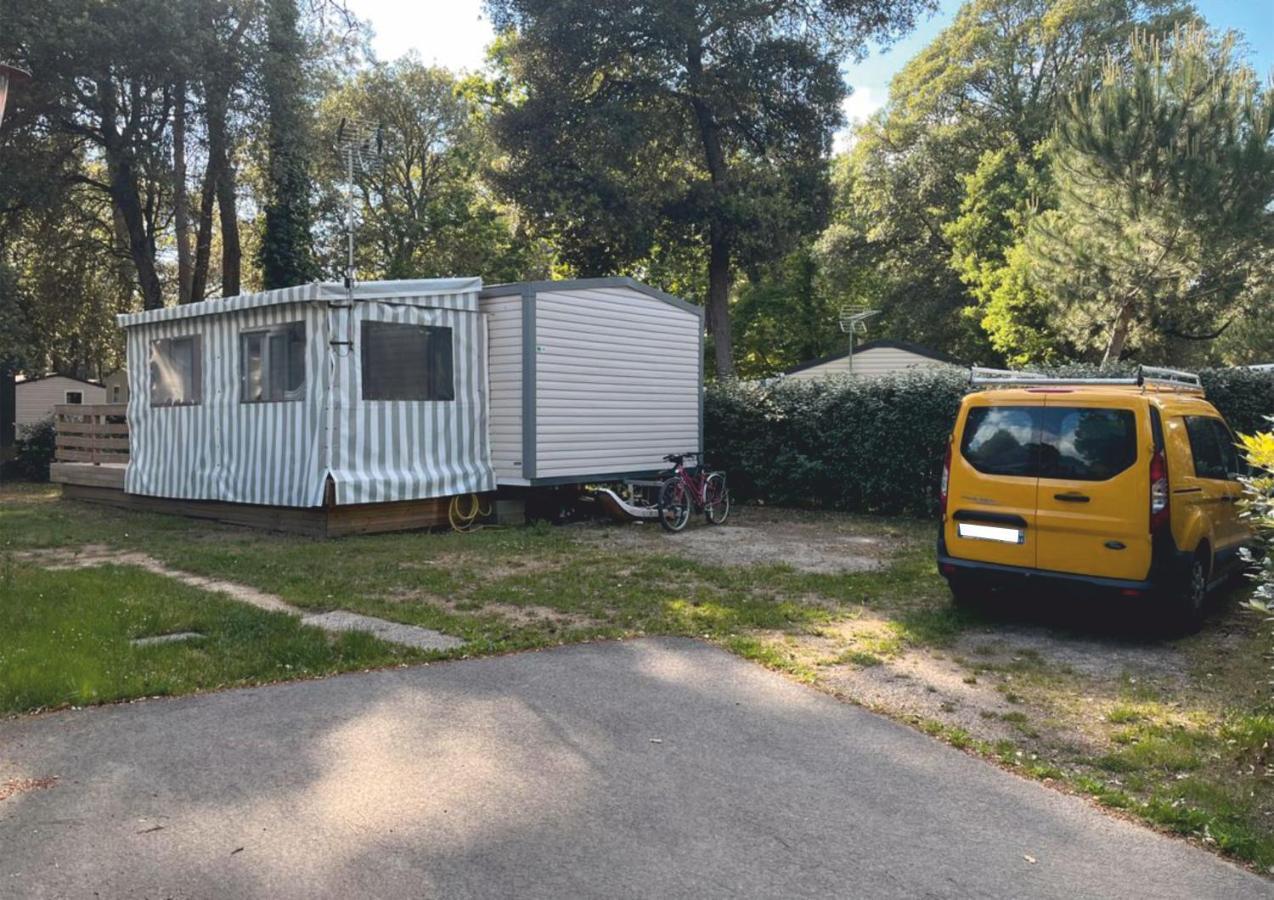 Grand Mobile-Home 45M2 Au Calme Et Au Bord De Mer Сен-Бревен-ле-Пен Екстериор снимка
