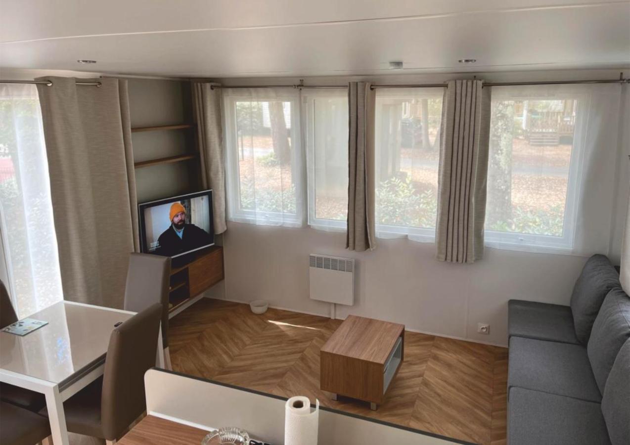 Grand Mobile-Home 45M2 Au Calme Et Au Bord De Mer Сен-Бревен-ле-Пен Екстериор снимка