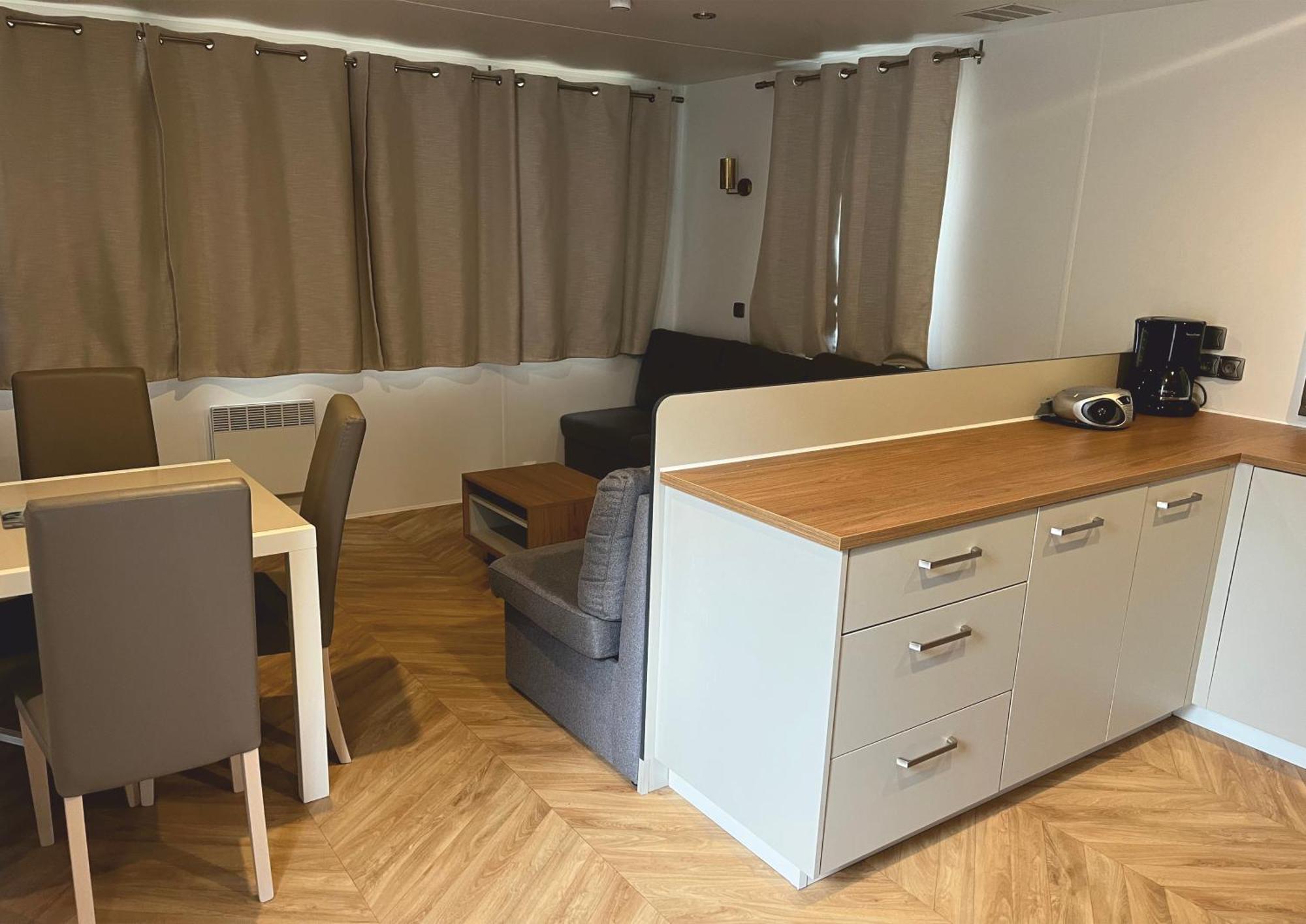 Grand Mobile-Home 45M2 Au Calme Et Au Bord De Mer Сен-Бревен-ле-Пен Екстериор снимка
